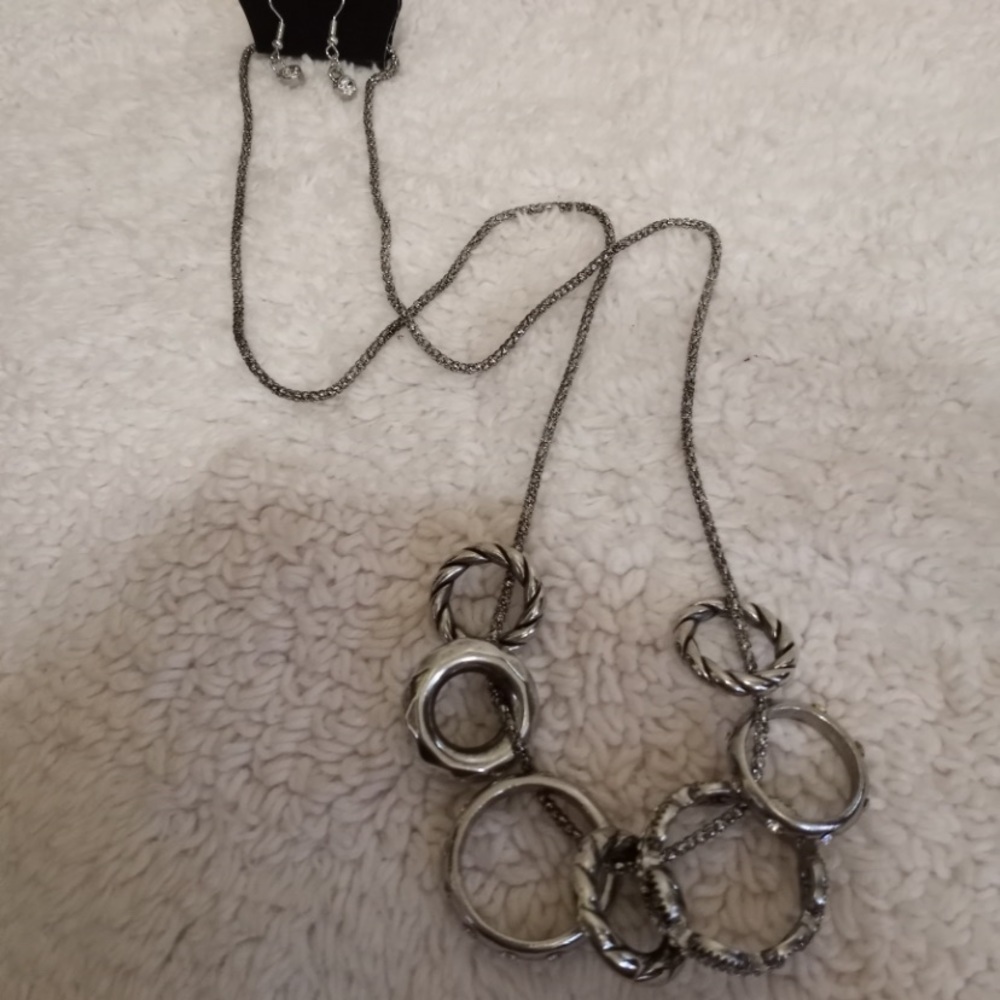 AUDACIOUS ATTITUDE Necklace Set NWT